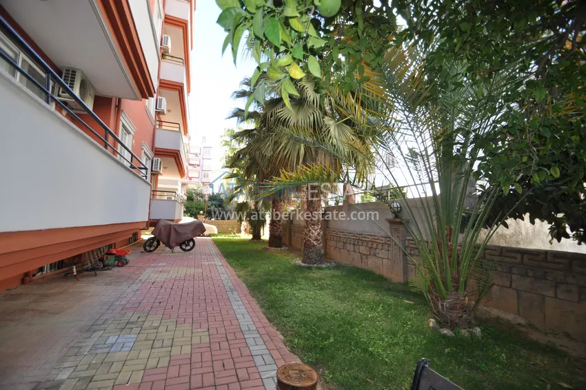 Квартира в Махмутларе с ярким интерьером, открытым видом в жилом комплексе 12 