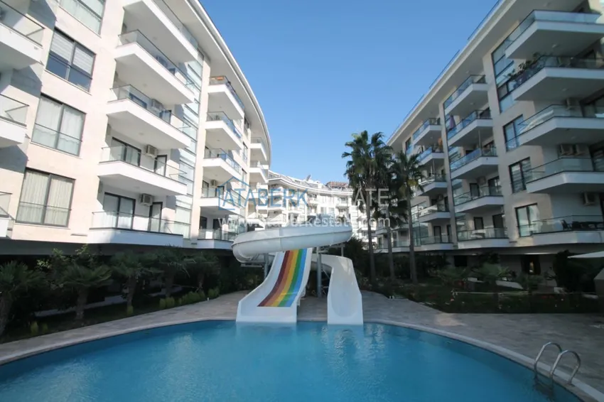 Квартира в Кестеле с мебелью и частичным видом на море в комфортабельном комплексе 9 