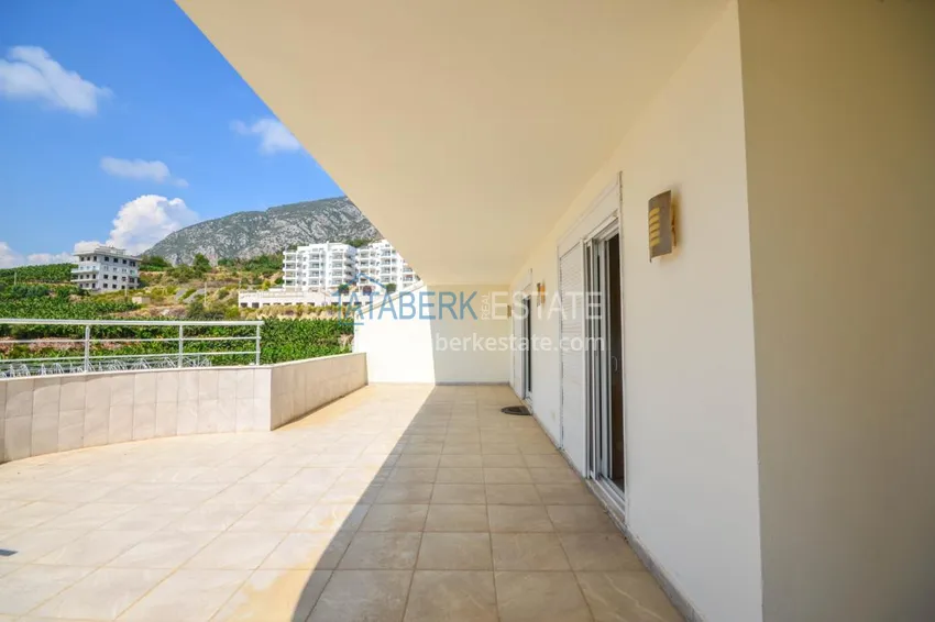 Приобрести Квартиры в Махмутларе меблированные, с видом на море и с джакузи на балконе 8 