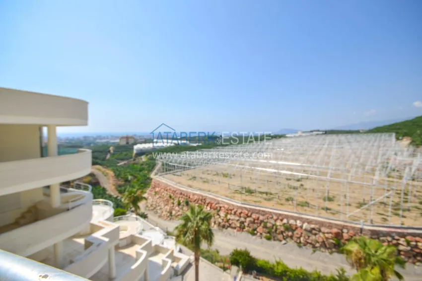 Приобрести Квартиры в Махмутларе меблированные, с видом на море и с джакузи на балконе 9 