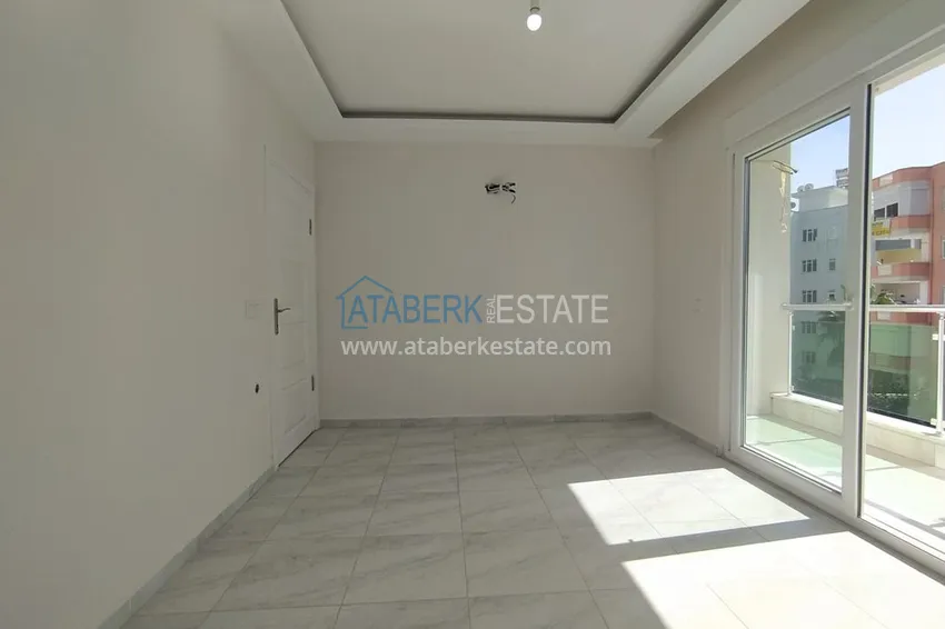 Приобрести Квартира в Махмутларе с отдельной кухней в уютном комплексе рядом с морем  4 