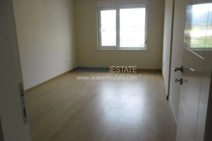 Приобрести Дуплекс в Кестеле с 6 спальнями, видом на море и горы  15 