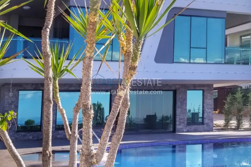 Квартира в Каргыджаке с мебелью и застекленным балконом в комплексе на первой береговой линии 10 