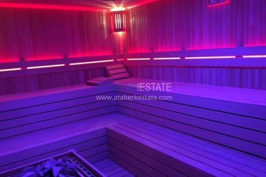 Квартира в Каргыджаке с мебелью и застекленным балконом в комплексе на первой береговой линии 15 