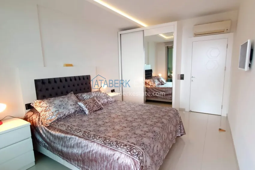 Приобрести Квартира в Каргыджаке с мебелью и застекленным балконом в комплексе на первой береговой линии 25 