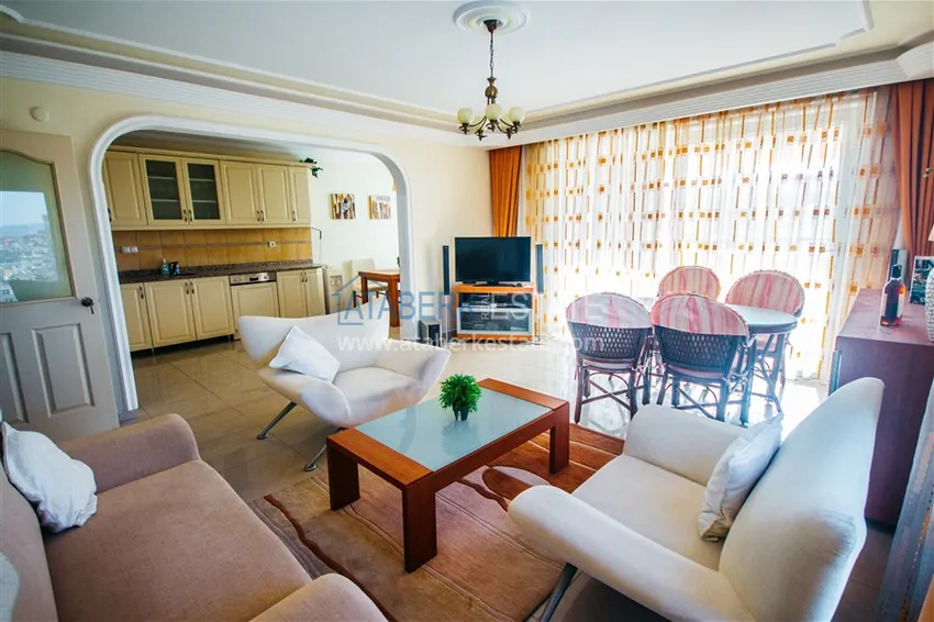 Приобрести Квартира в Махмутларе, с мебелью в жилом комплексе 3 