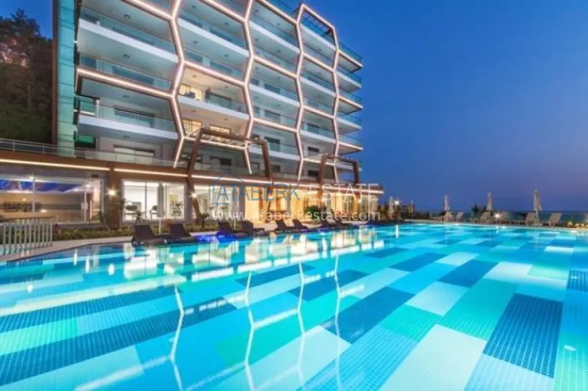 Квартира в Каргыджаке с мебелью и застекленным балконом в комплексе на первой береговой линии 5 