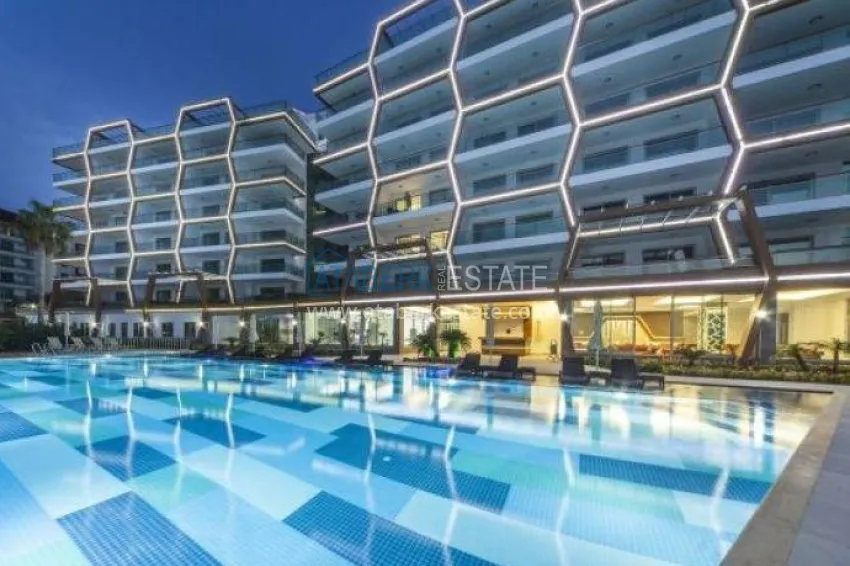 Квартира в Каргыджаке с мебелью и застекленным балконом в комплексе на первой береговой линии 8 