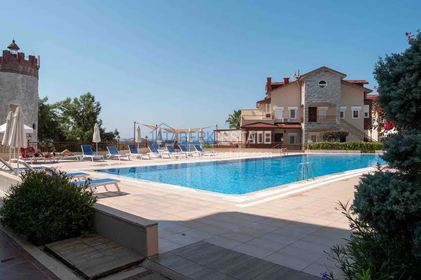 Аренда квартиры в Авсалларе трехкомнатная в таунхаусе 15/12 16 