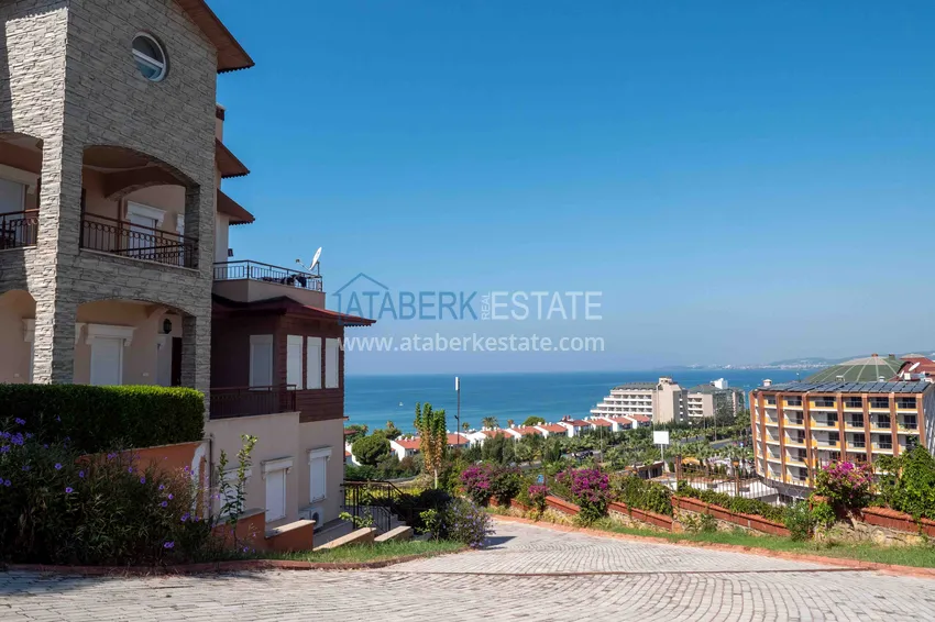 Аренда квартиры в Авсалларе трехкомнатная в таунхаусе 15/12 17 