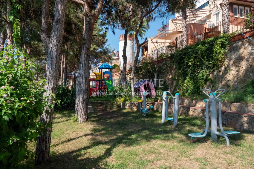 Аренда квартиры в Авсалларе трехкомнатная в таунхаусе 15/12 22 