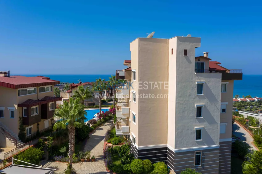 Аренда квартиры в Авсалларе трехкомнатная в таунхаусе 15/12 26 