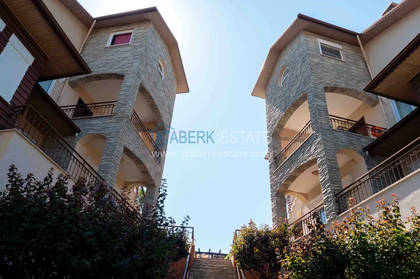 Аренда квартиры в Авсалларе трехкомнатная в таунхаусе 15/12 8 