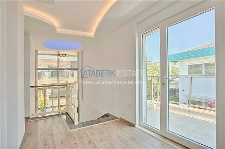 Приобрести Виллы в Демирташ на первой береговой линии 15 