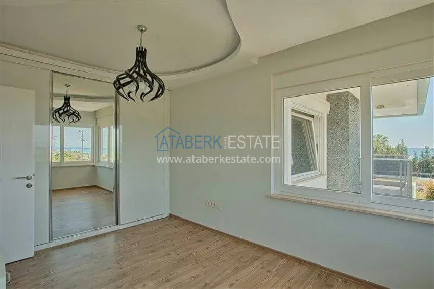 Приобрести Виллы в Демирташ на первой береговой линии 17 