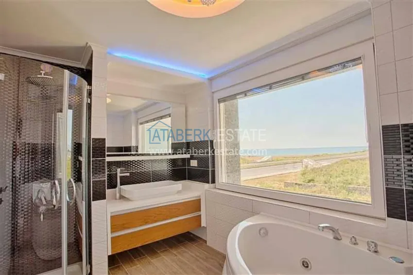 Приобрести Виллы в Демирташ на первой береговой линии 23 