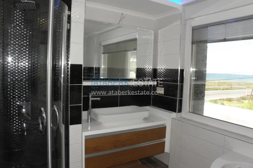 Приобрести Виллы в Демирташ на первой береговой линии 24 