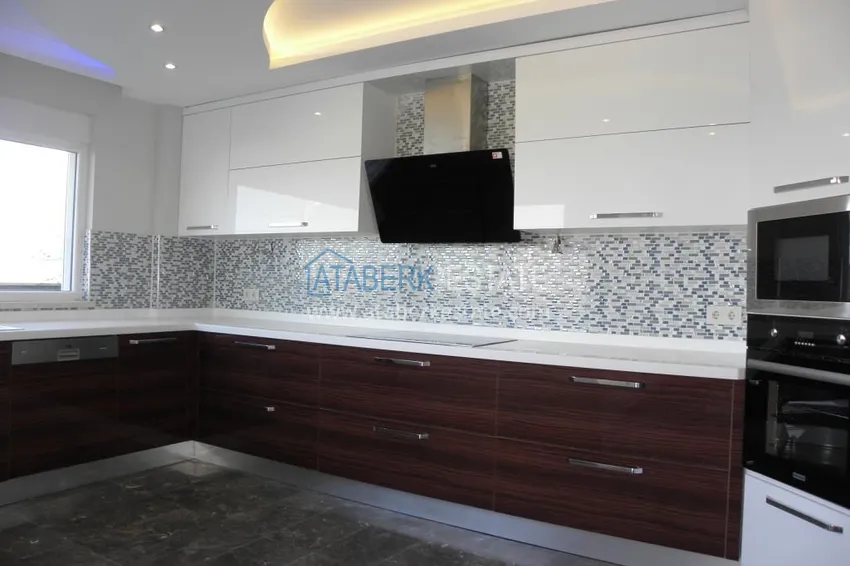 Приобрести Виллы в Демирташ на первой береговой линии 8 