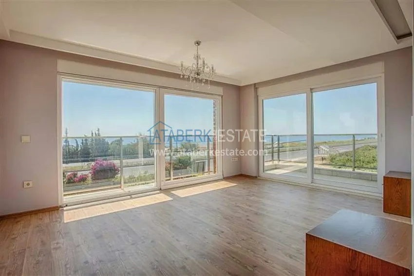 Приобрести Виллы в Демирташ на первой береговой линии 9 