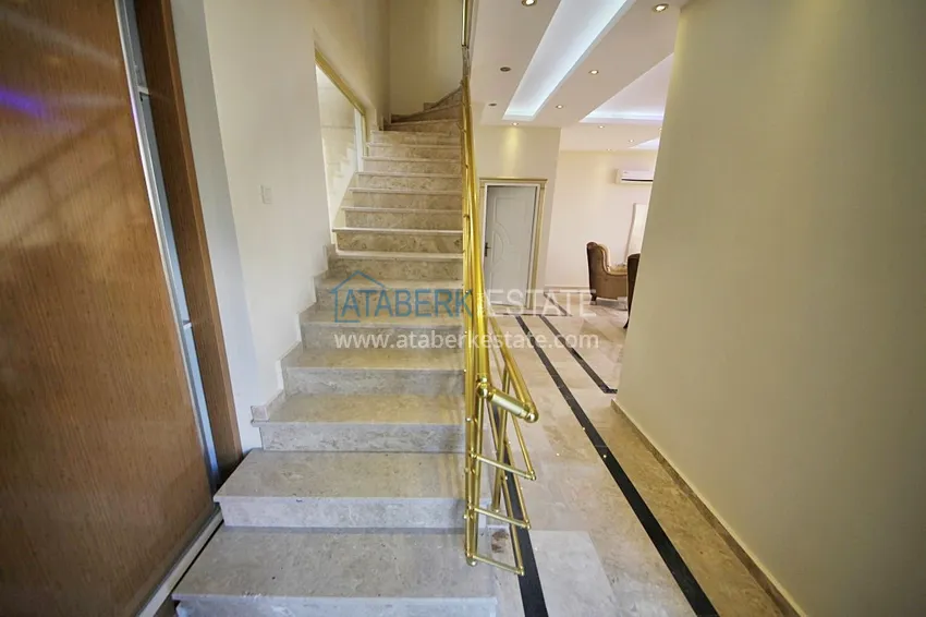 Приобрести Виллы в Демирташ на первой береговой линии 14 