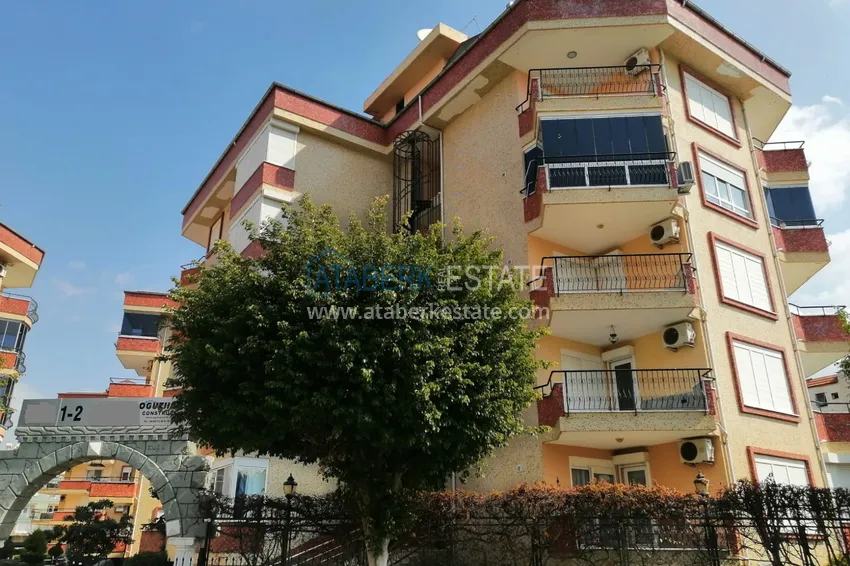 Квартира в Оба трехкомнатная с двумя застеклёнными балконами 1 