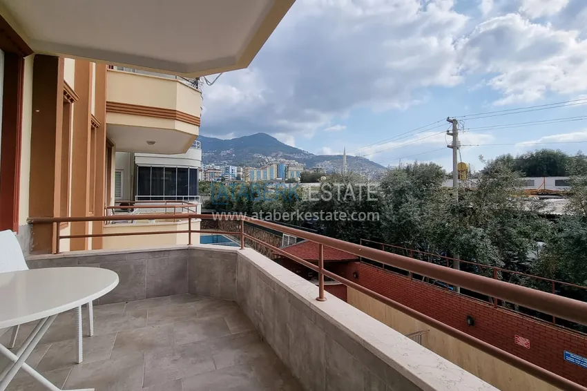 Приобрести Аренда квартиры в центре Алании в комплекс городского типа с бассейном 15 