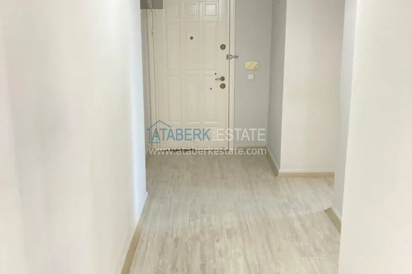 Приобрести Квартира в Оба трехкомнатная с застекленным балконом и видом на море  1 