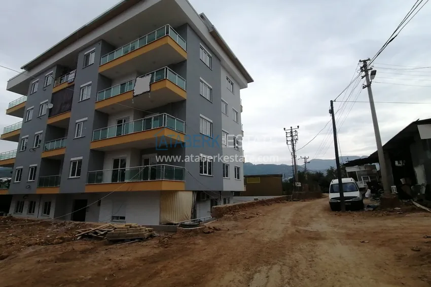 Квартира в Оба с чистовой отделкой и отдельной кухней в современном жилом доме  3 