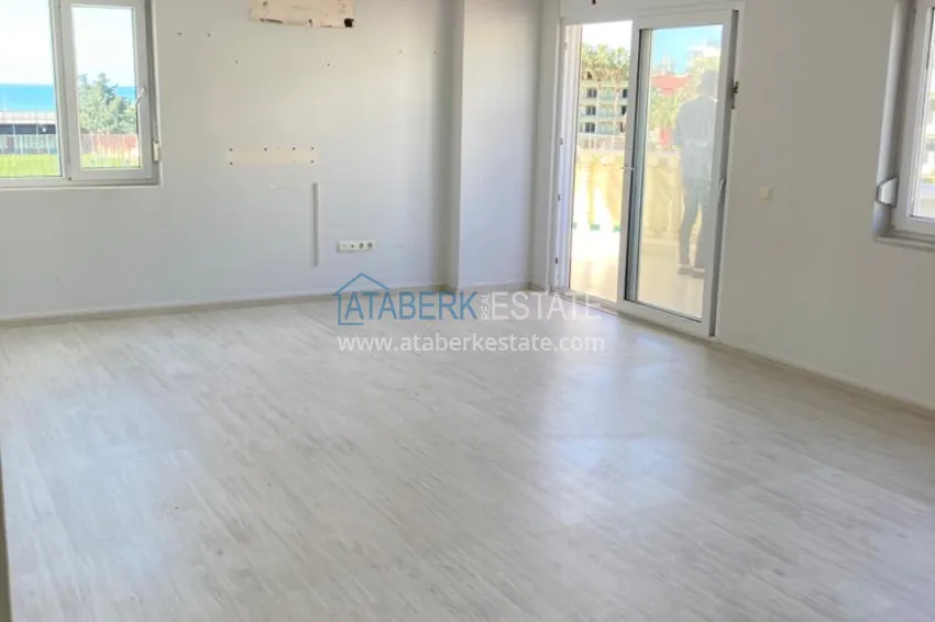 Приобрести Квартира в Оба трехкомнатная с застекленным балконом и видом на море  8 