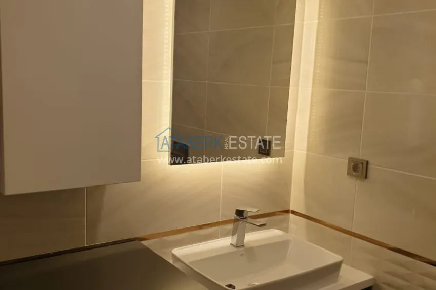 Приобрести Квартиры и коммерческая недвижимость в Стамбуле, район Эсенюрт в новом элитном жилом комплексе 8