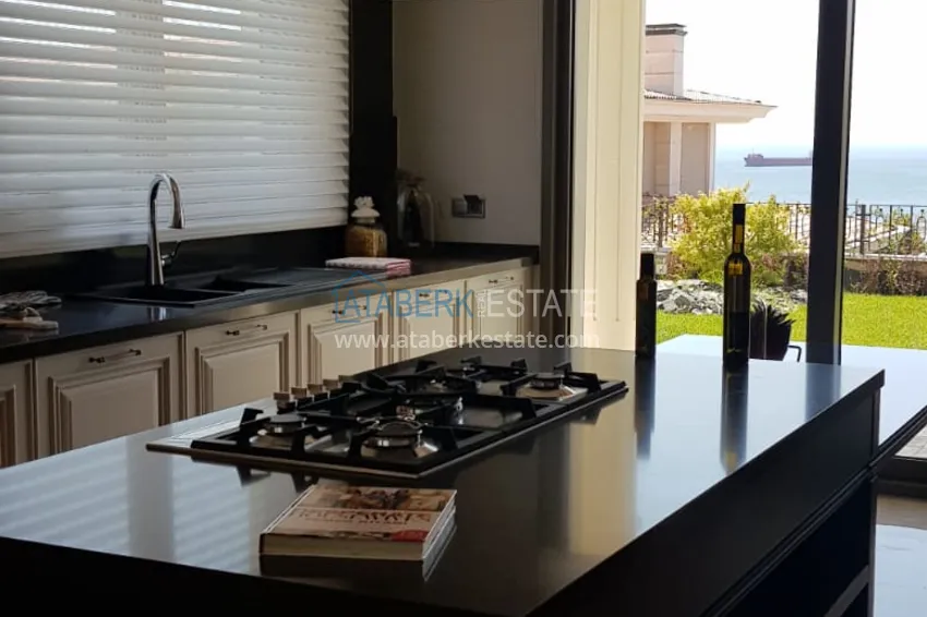 Приобрести Апартаменты и виллы в Стамбуле- Бейликдюзю на берегу Мраморного моря 21 