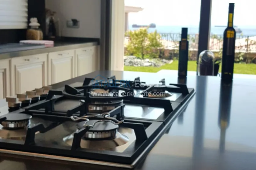 Приобрести Апартаменты и виллы в Стамбуле- Бейликдюзю на берегу Мраморного моря 22 