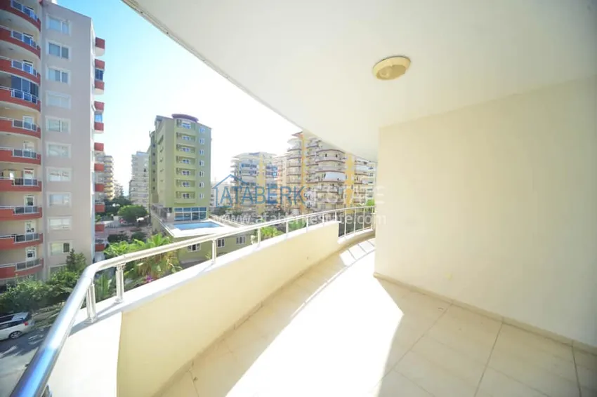 Приобрести Квартира в Махмутларе с частичным видом на море в комплексе с бассейном 7 