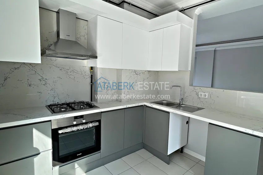 Приобрести Квартира в Анталии, район Коньяалты трехкомнатная с газификацией от собственника 10 