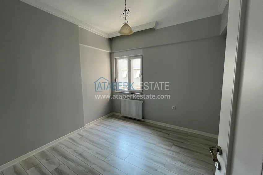 Приобрести Квартира в Анталии, район Коньяалты трехкомнатная с газификацией от собственника 12 