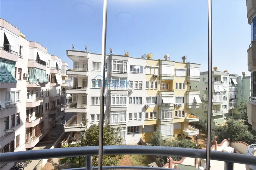 Приобрести Квартира в центре Алании с мебелью, отдельной кухней и застекленными балконами 16 