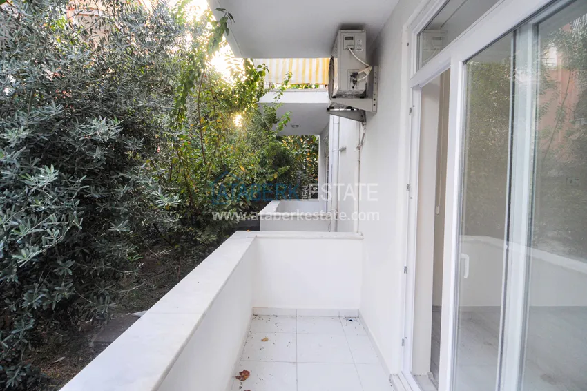 Приобрести Квартира в центре Алании четырехкомнатная после ремонта в турецком доме  13 