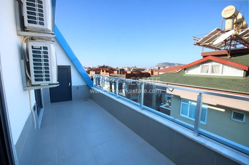 Приобрести Двухуровневые квартиры в центре района Оба в малоэтажно комплексе  13 