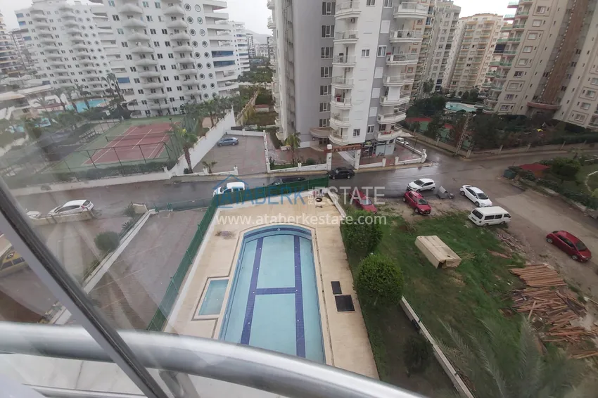 Приобрести Квартира с мебелью в жилом комплексе в Махмутларе 17 