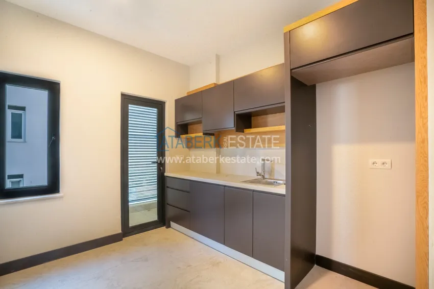 Приобрести Современный бизнес-центр в активном деловом районе города – Оба  16 