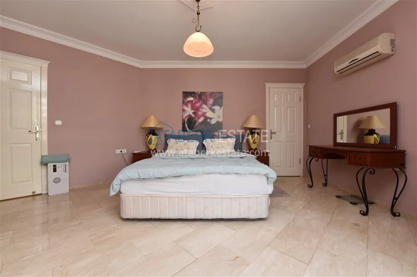 Приобрести Квартира в центре Алании с мебелью, отдельной кухней и застекленными балконами 20 