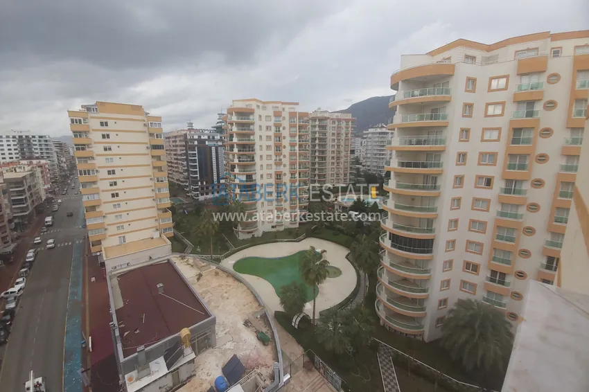 Приобрести Квартира с мебелью в жилом комплексе в Махмутларе 19 