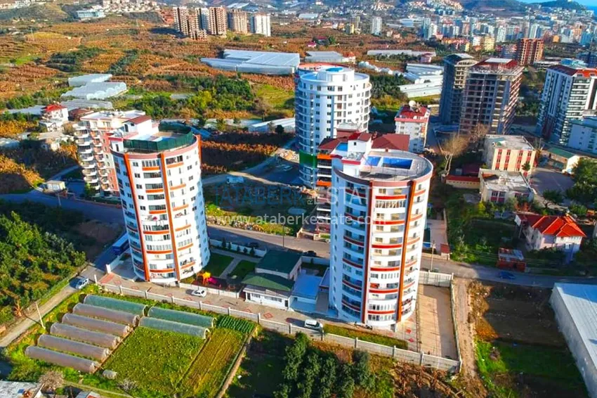 Квартира в Махмутларе трехкомнатная с отдельной кухней 1 