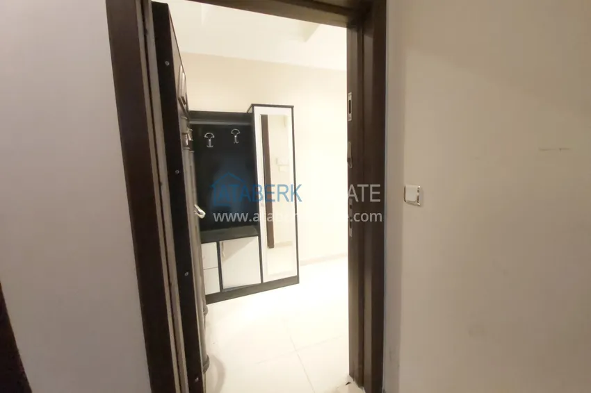 Приобрести Квартира в Махмутларе с мебелью, видом на море и горы, на центральной улице 1 