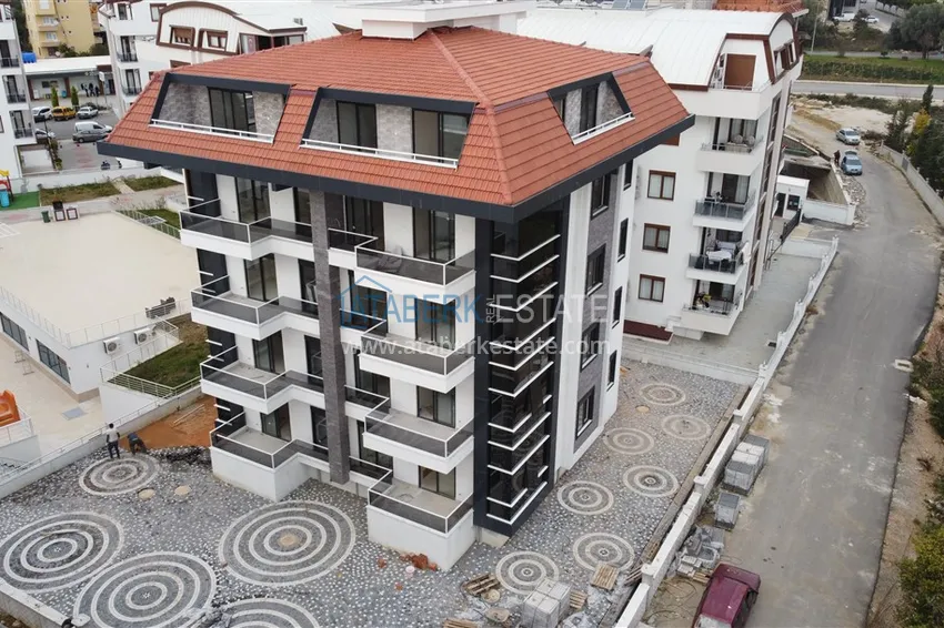 Квартира в Оба с качественной чистовой отделкой  1 