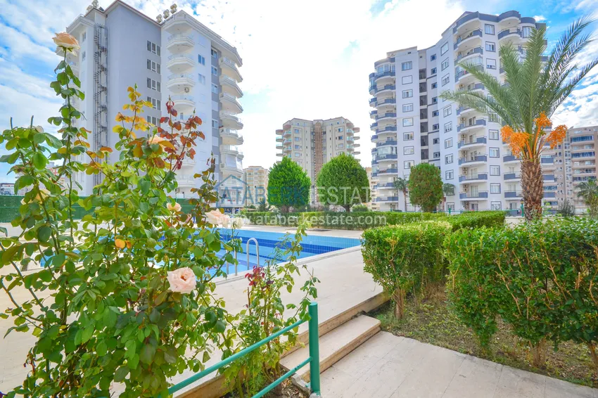 Квартира с мебелью в жилом комплексе в Махмутларе 1 