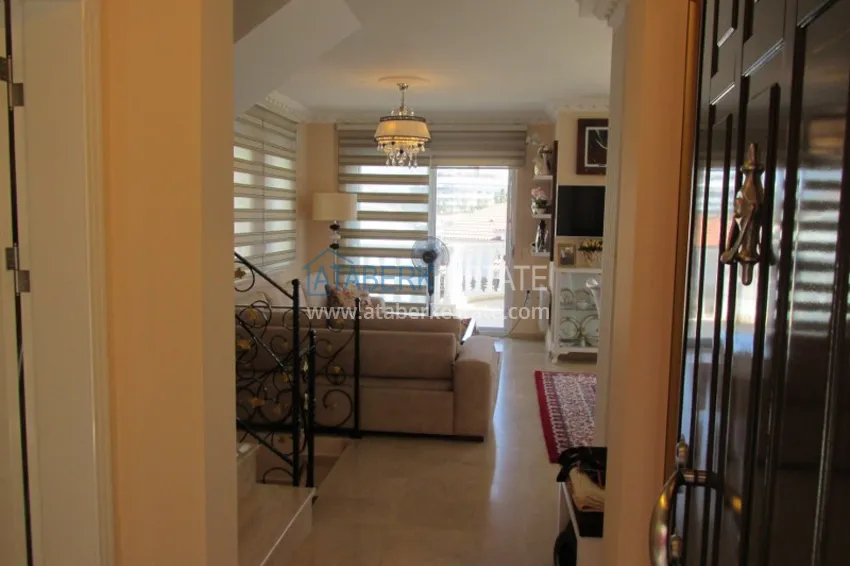 Приобрести Престижная трехэтажная вилла в Конаклы 1 