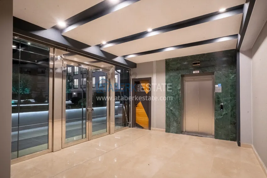 Приобрести Современный бизнес-центр в активном деловом районе города – Оба  1 