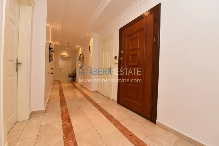 Приобрести Квартира в центре Алании с мебелью, отдельной кухней и застекленными балконами 2 