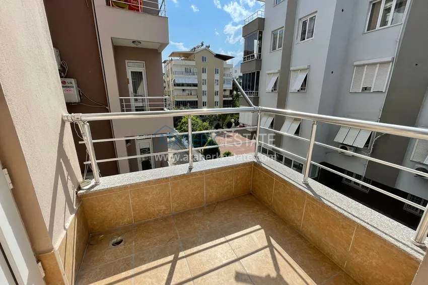 Приобрести Квартира в Анталии, район Коньяалты трехкомнатная с газификацией от собственника 23 